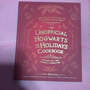 UNOFFICAL HOGWARTS HOILDAY COOKBOOK